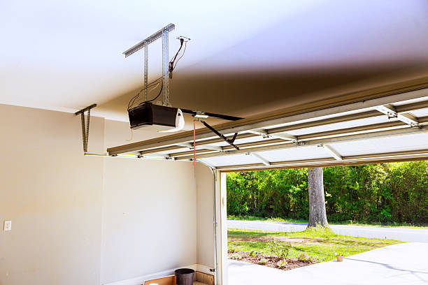 Top rated local Garage Door Roller Replacement specialists in Raymore, MO